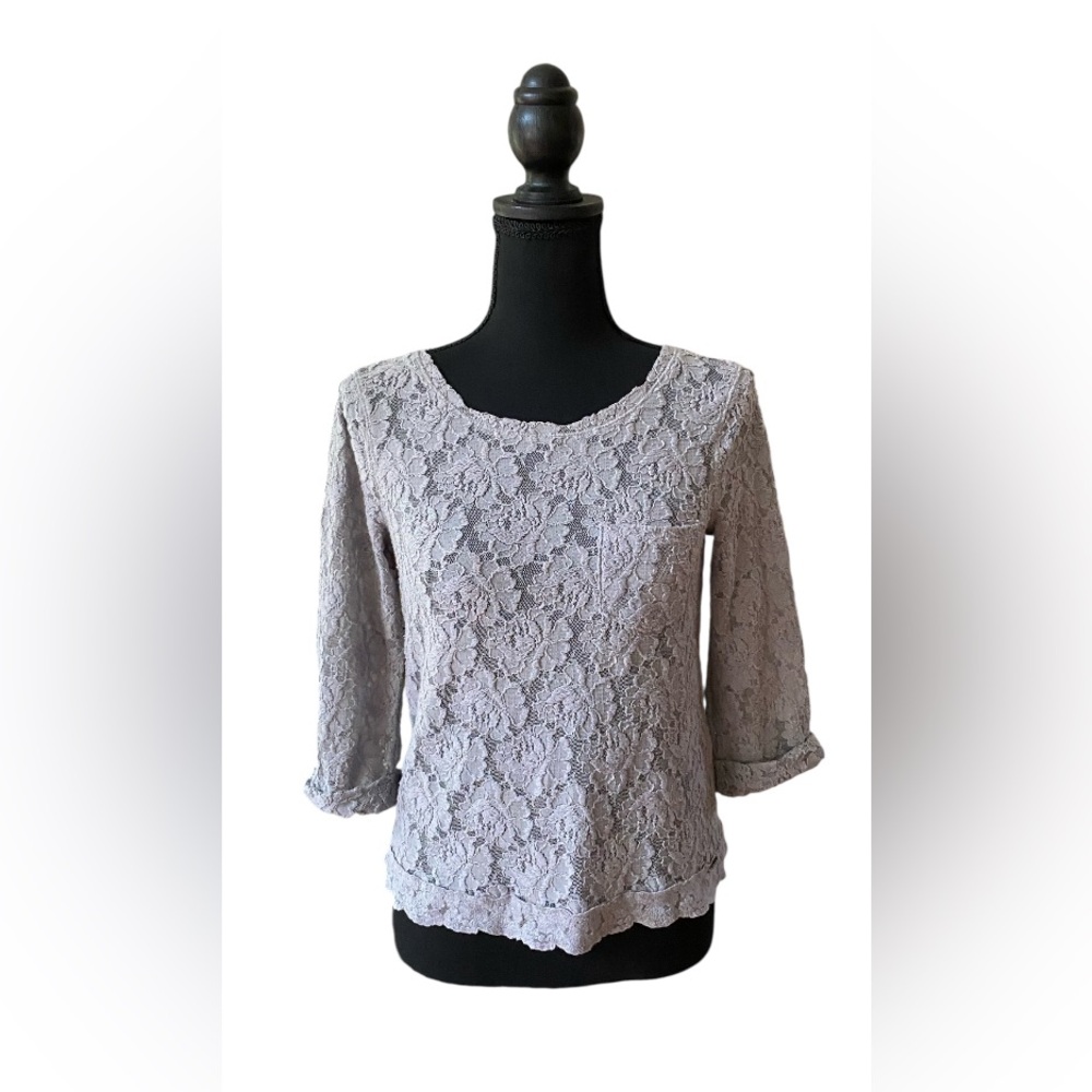 Abercrombie & Fitch Women's Lace Gray Blouse with Cuffed Sleeves